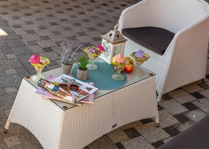 Apartment Andela 2 *