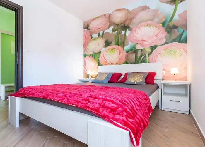 Apartment Andela 2 *