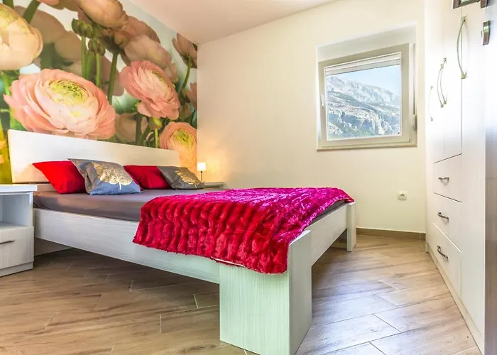 Apartment Andela 2 Makarska